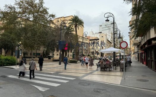Espectacular vivienda en pleno centro de Alicante junto al Teatro