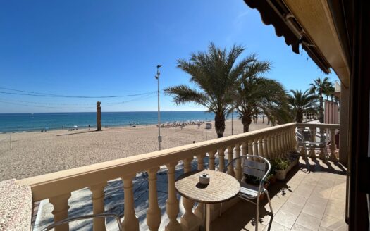 Dos pisos en Primera Línea de Campello.