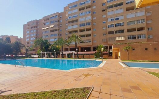 Piso en venta en Alicante sin posesión.